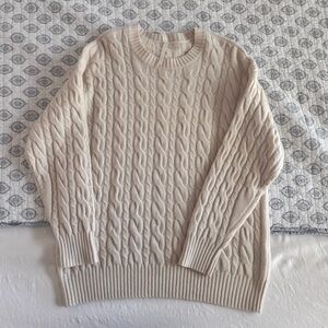Aritzia Cable Knit Sweater L